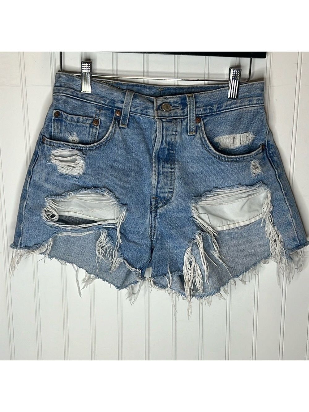 - Levi’s Premium 501 Original Shorts Size 27